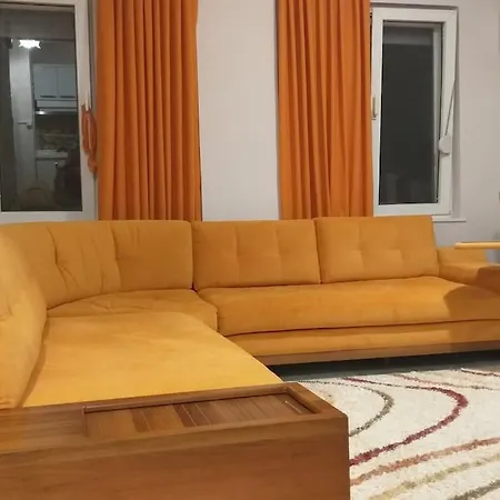 Deniz Yuruyerek Lara Beach Park Hastane Pazar Kum דירה