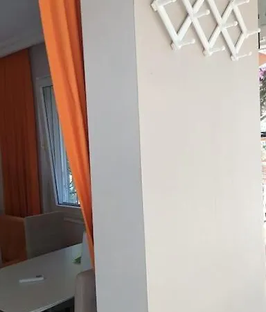 Deniz Yuruyerek Lara Beach Park Hastane Pazar Kum אנטליה