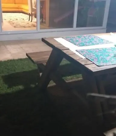Deniz Yuruyerek Lara Beach Park Hastane Pazar Kum דירה
