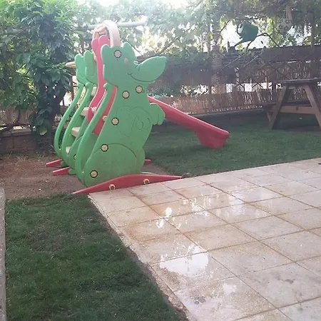 Deniz Yuruyerek Lara Beach Park Hastane Pazar Kum * אנטליה